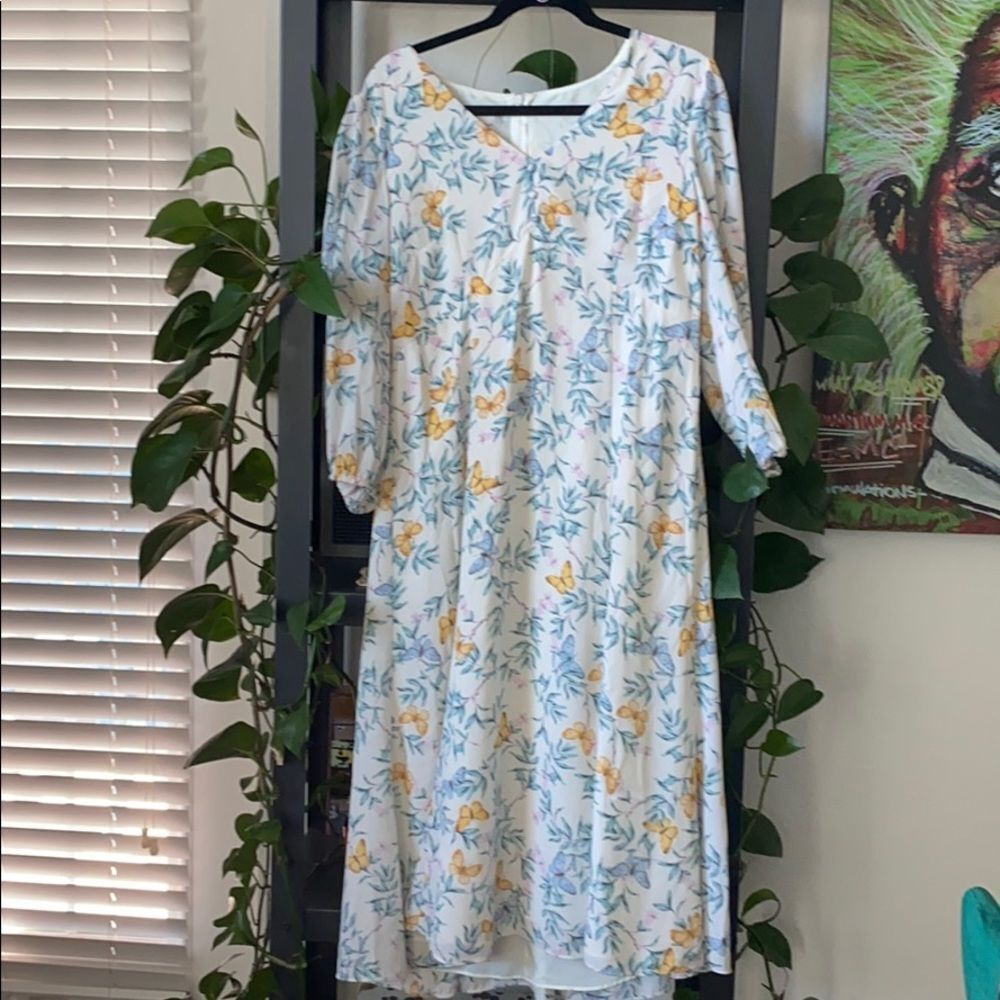 Donna Morgan Beautiful White Floral Dress Size 14